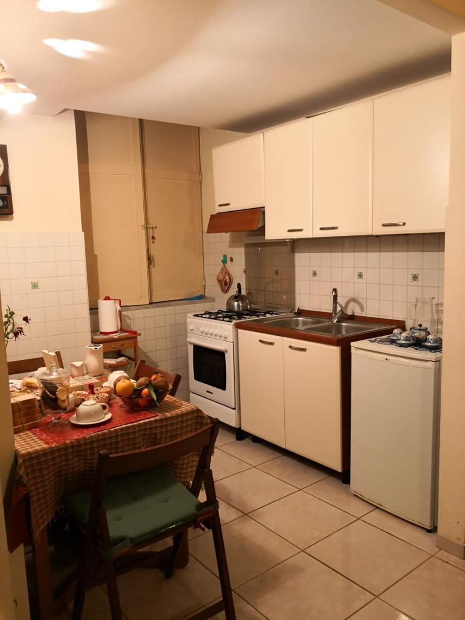 B&B Il Nespolo Салерно Экстерьер фото