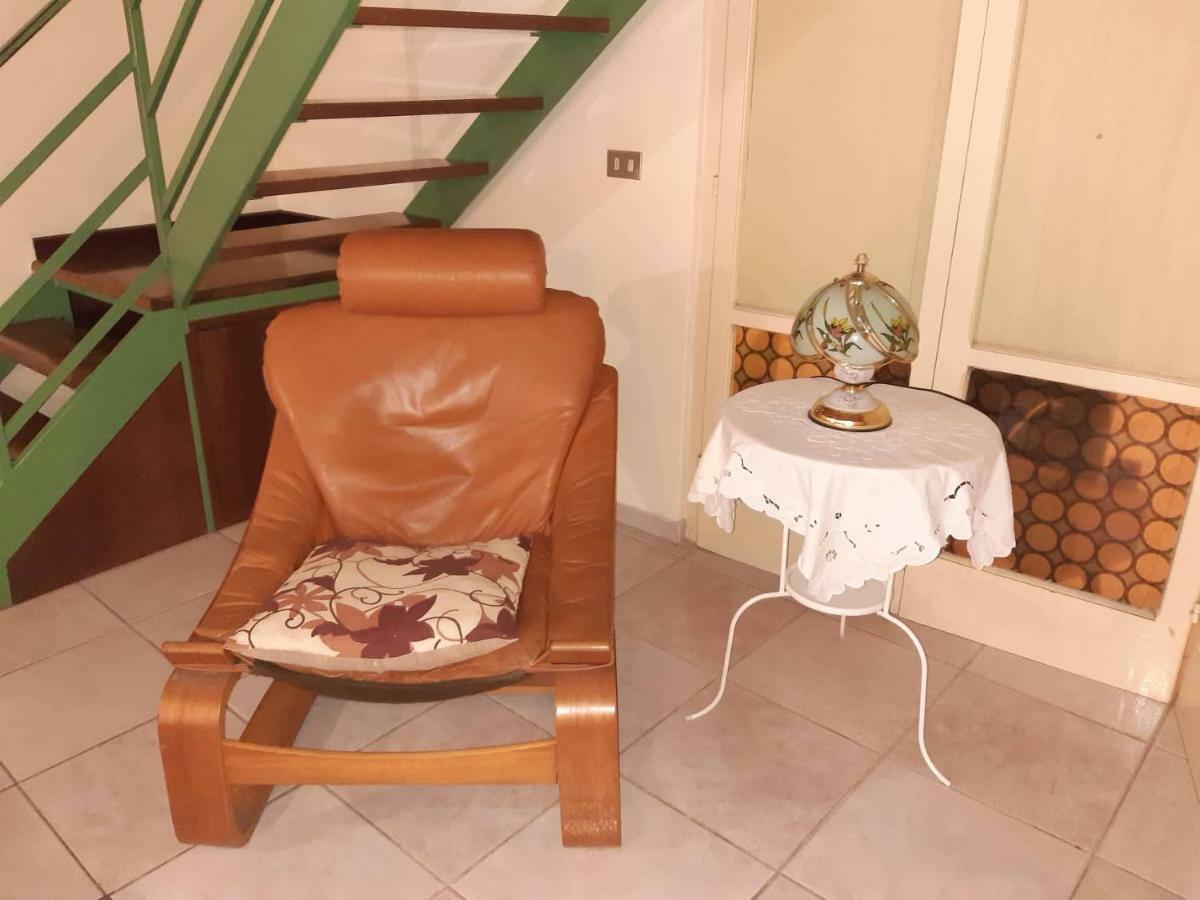 B&B Il Nespolo Салерно Экстерьер фото